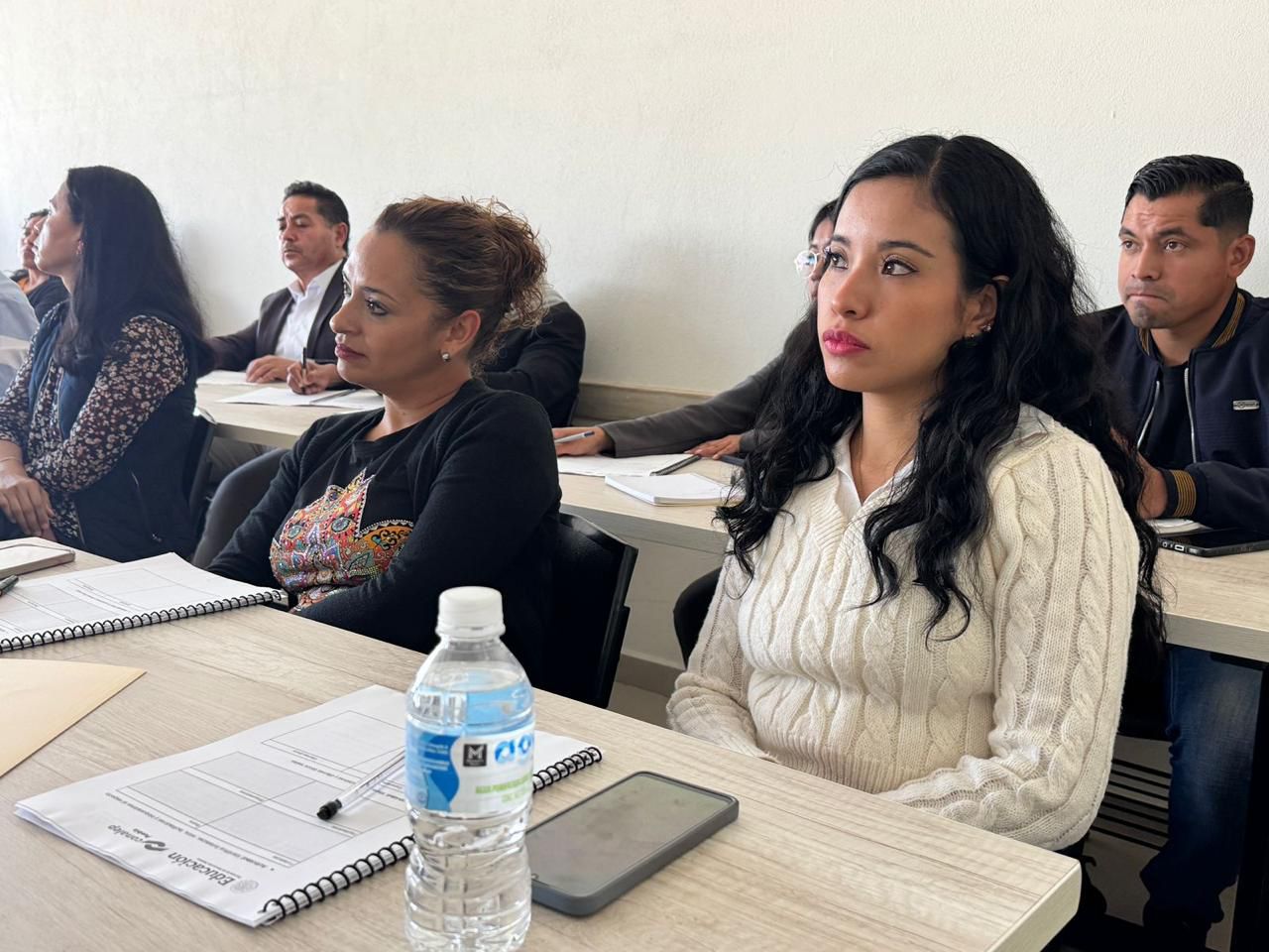 Reciben docentes curso sobre responsabilidad administrativa con certeza institucional