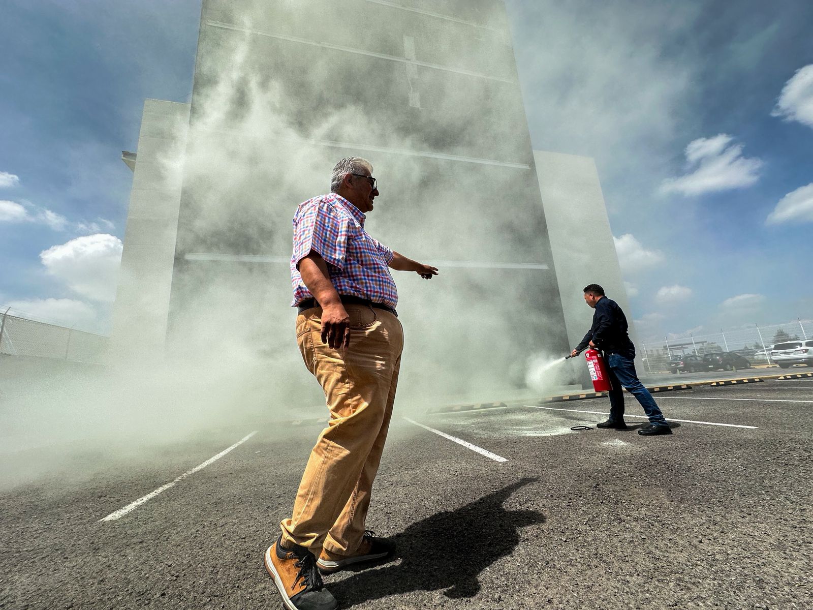 Refuerza IPMP confianza con capacitación en uso de extintores