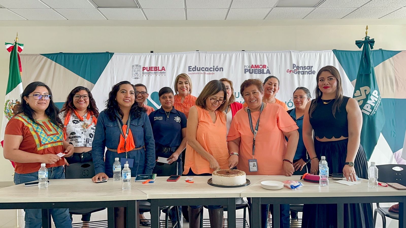 Promueve IPMP confianza con conferencia sobre mujeres y desarrollo personal